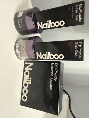 Nailboo Two sealed Dip Powders, 2 Base Coat, One Essential Liquid Set